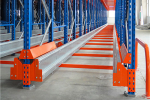 ke-hang-ban-tu-dong-pallet-shuttle-pallet-runner
