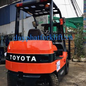 Xe nâng điện Toyota 2,5T - 3M