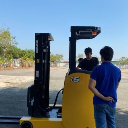 Xe nâng điện KOMATSU 1,5T - 5M FB15RL-15 ngồi lái