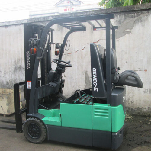 Xe nâng điện TOYOTA 1,5T - 3M 7FBR15 đứng lái