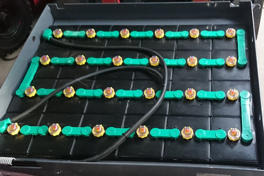 acquy-xe-nang-hitachi