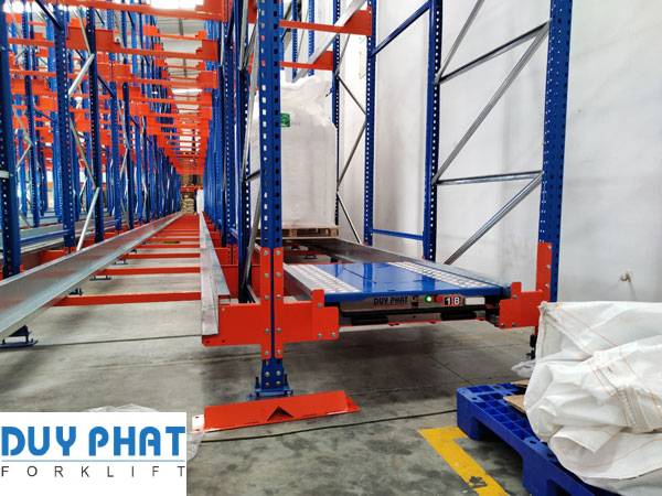 Chuyển đổi kệ selective thành kệ radio pallet shuttle 4 Kệ hàng Pallet Shuttle được đánh giá là một trong những lựa chọn tối ưu cho kho hàng