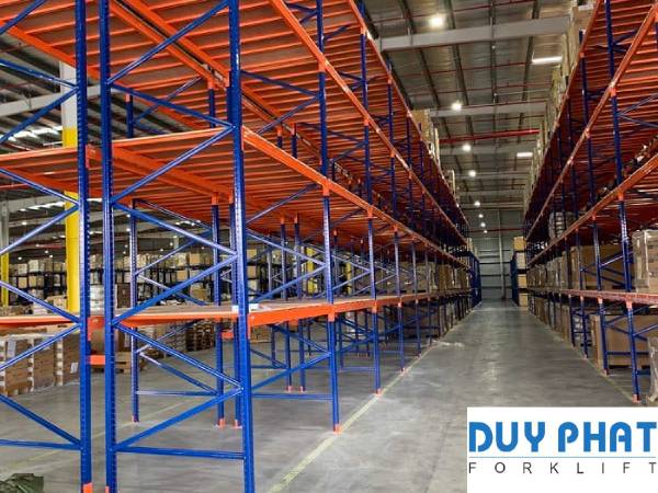 Chuyển đổi kệ selective thành kệ radio pallet shuttle 1 Kệ Selective - Một trong những loại kệ hàng chất lượng