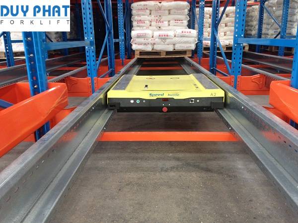 Pallet Shuttle chính là giải pháp tiết kiệm diện tích kho hàng được nhiều người dùng sử dụng