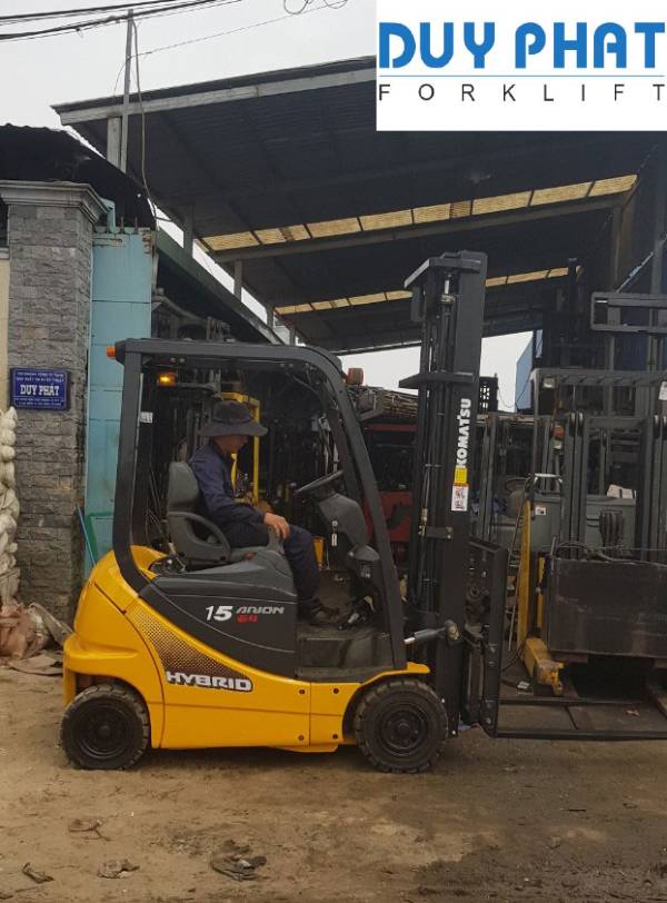 Xe điện Komatsu tải trọng 1.5 tấn có kết cấu nhỏ gọn
