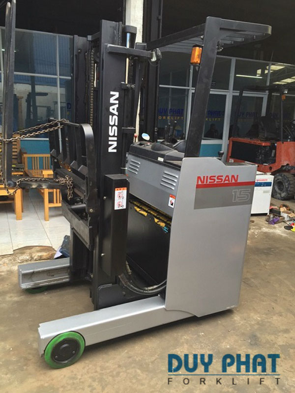xe nâng điện Nissan 1,5T - 4M U01F15 đứng lái