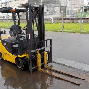 xe-nang-komatsu-FB20A-12