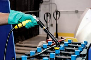 nuoc-cat-xe-nang-hang