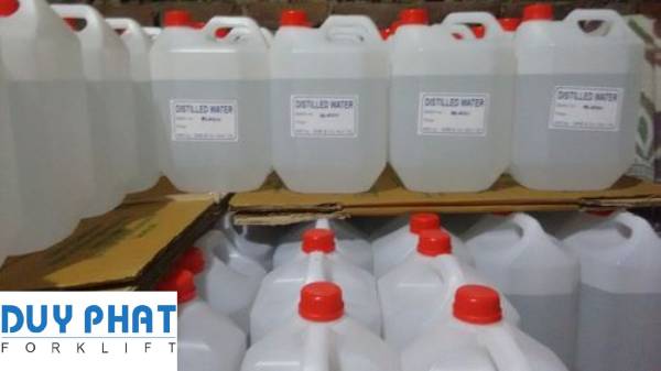 Nước cất dùng cho bình ắc quy xe nâng điện