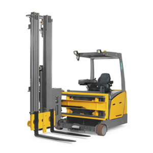 Xe nâng VNA có khung nâng xoay hoàn chỉnh.