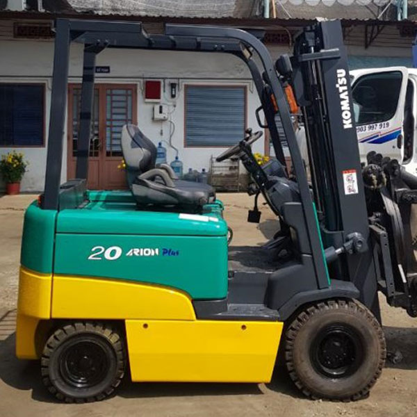 Xe Nâng Điện 2 tấn Komatsu nâng cao 3 mét, ngồi lái