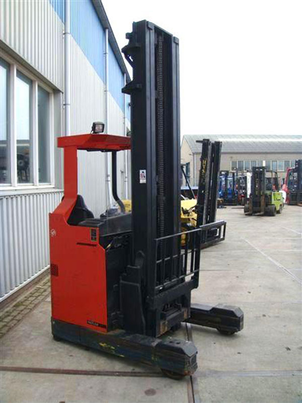Xe Nâng Điện 2500 Kg BT, nâng cao 10.5 mét, ngồi lái