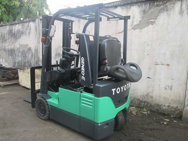 Xe Nâng Điện Toyota 1.5 tấn, cao 3m, đứng lái