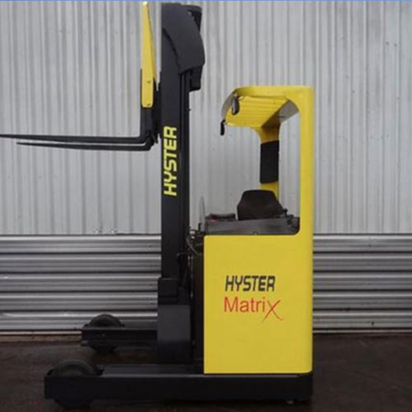 Xe Nâng Hyster 1.6 tấn, nâng cao 7.5 mét, ngồi lái (Italy)