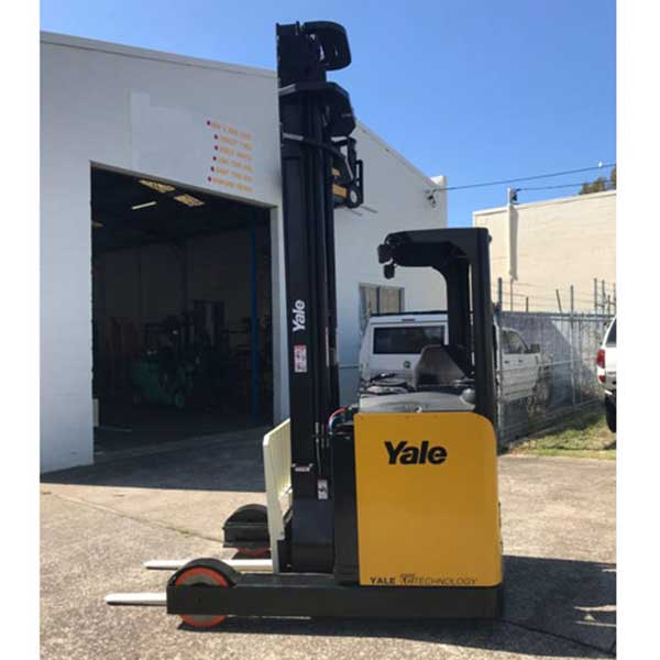 TOP 10 Mẫu xe nâng điện ngồi lái chất lượng gía rẻ nhất 8 Xe nâng điện Yale 1,6T-9,5M ngồi lái (Italy)