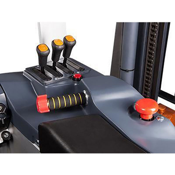 Hệ thống lái của Xe nâng điện Reachtruck 1.5T ngồi lái 1 bên FRC15