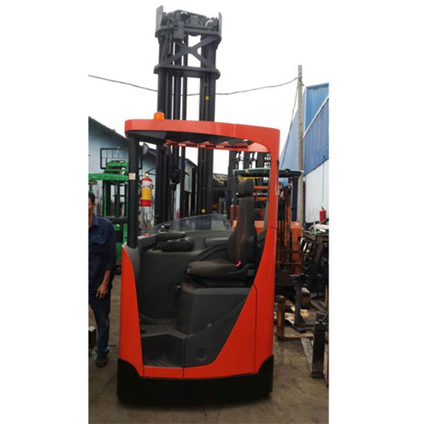 Xe Nâng Điện BT 2 tấn, nâng cao 9.5 mét, ngồi lái