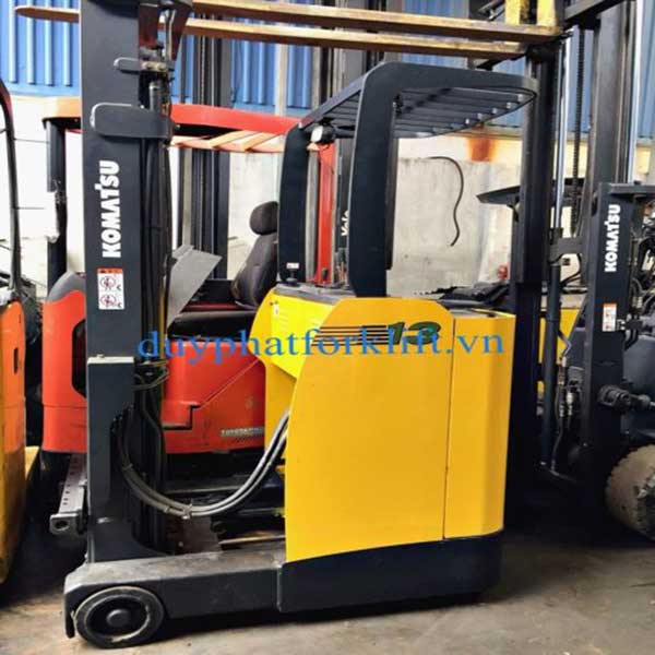 Xe Nâng Điện Komatsu 1.3 tấn, nâng cao 5 mét, đứng lái (Nhật Bản)