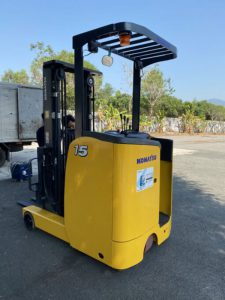 Xe nâng điện đứng lái Komatsu