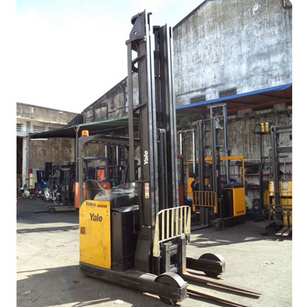 Xe Nâng Điện Yale ngồi lái 2 tấn, nâng cao 9.5 mét