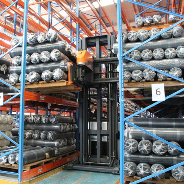Xe nâng điện Zowell