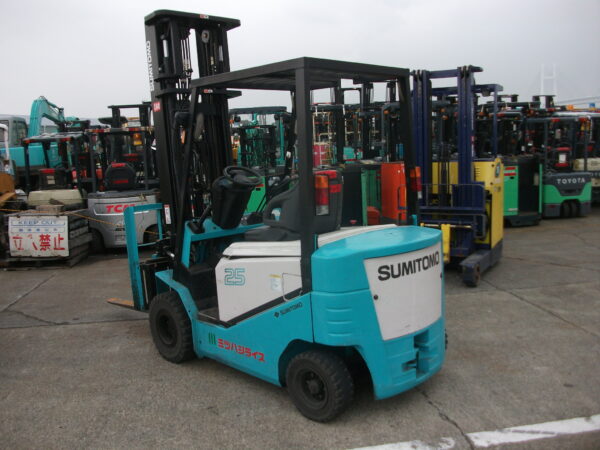 Xe Nâng Điện Sumitomo 2.5 tấn, nâng cao 3 mét, ngồi lái (Nhật Bản)