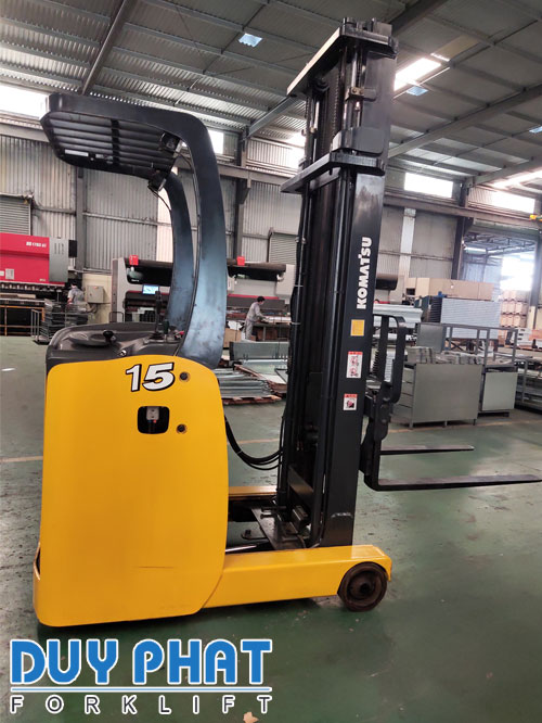 Xe nâng điện cũ Komatsu