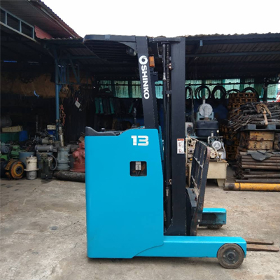 xe nâng điện Shinko