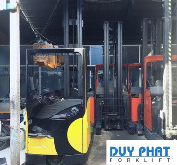 Xe nâng điện cũ 2.5 tấn Yale