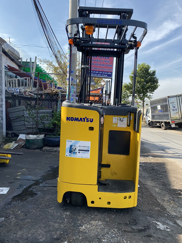 Xe nâng forklift truck là gì? Các loại xe nâng forklift truck phổ biến hiện nay 3 Dòng xe Forklift Truck bền bỉ, tuổi thọ cao