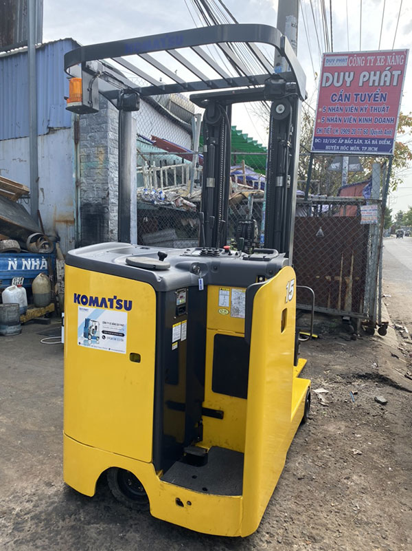 Xe nâng điện mới với năng suất vận hành mạnh mẽ