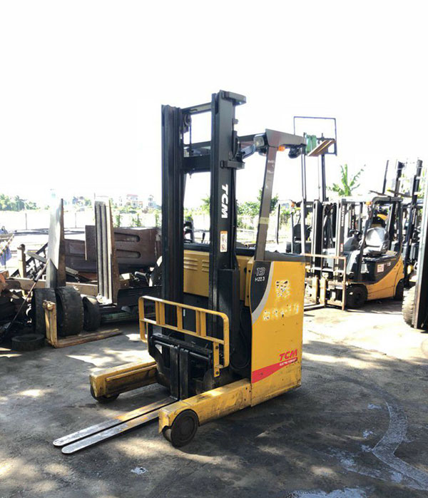Báo giá xe nâng hàng 2.5 tấn TCM