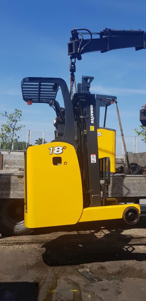 Xe nâng bãi thương hiệu Komatsu