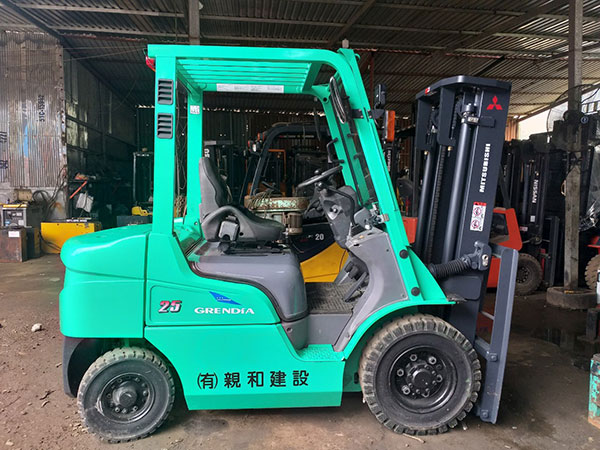 Xe nâng hàng Mitsubishi FD25
