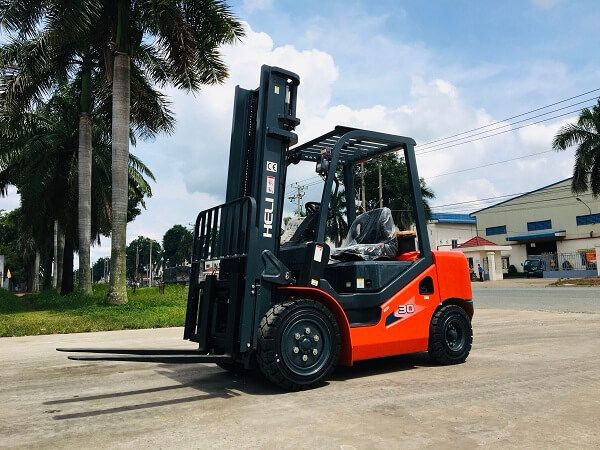 Xe nâng Heli 3 tấn