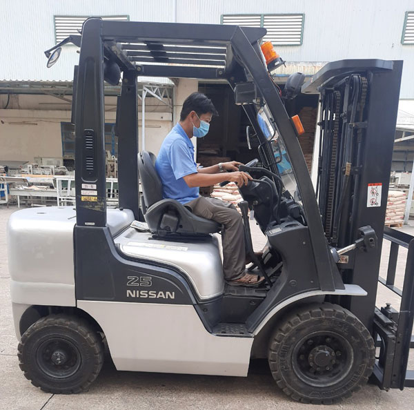 Công ty xe nâng Duy Phát - Chuyên cung cấp xe nâng hàng giá rẻ 4 Cho thue xe nang dien