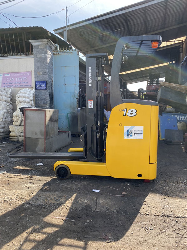 Cấu tạo xe nâng điện đứng lái