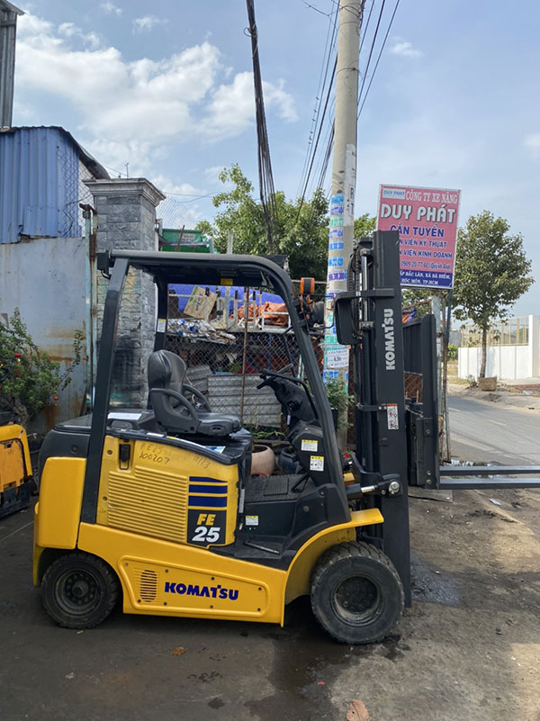 Xe nâng Sài Gòn vận hành bằng động cơ điện vô cùng thân thiện với môi trường