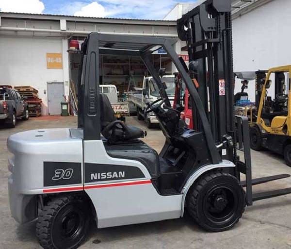 Địa chỉ bán xe nâng điện tại Biên Hòa uy tín