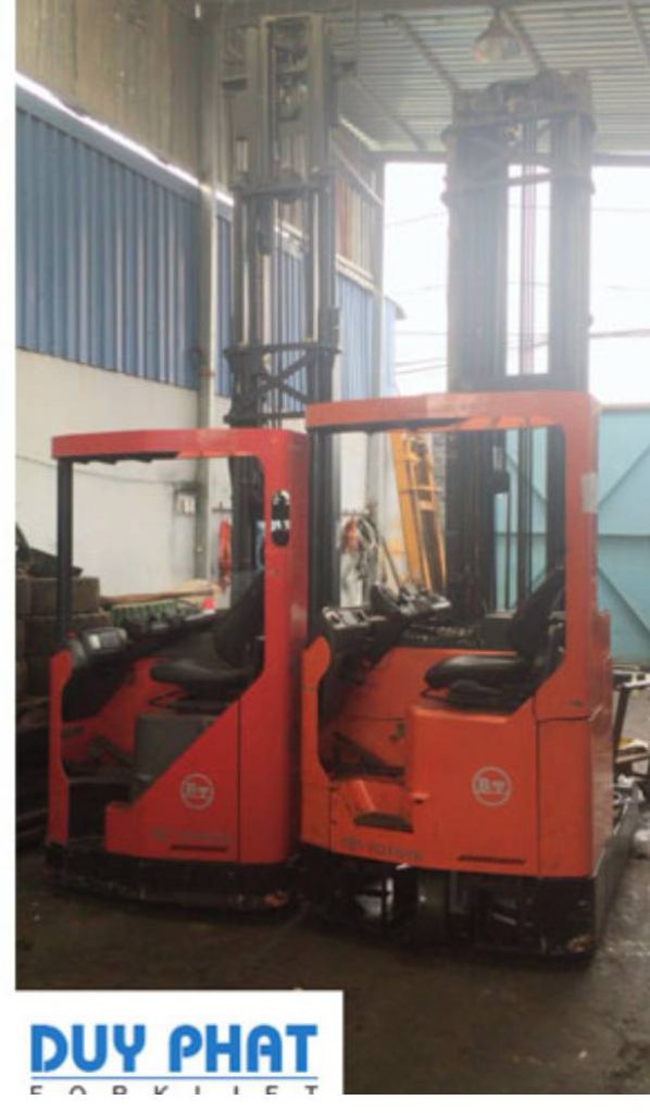Xe nâng điện BT model RRE7