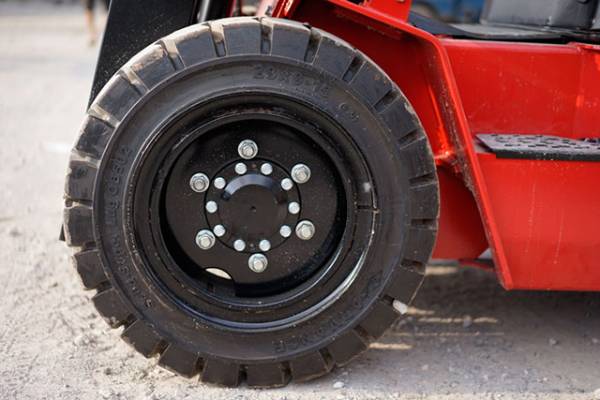 Bánh xe nâng điện đứng lái chất lượng cao