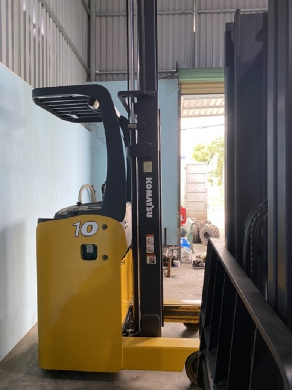 Bảo dưỡng xe nâng điện đứng lái là gì?