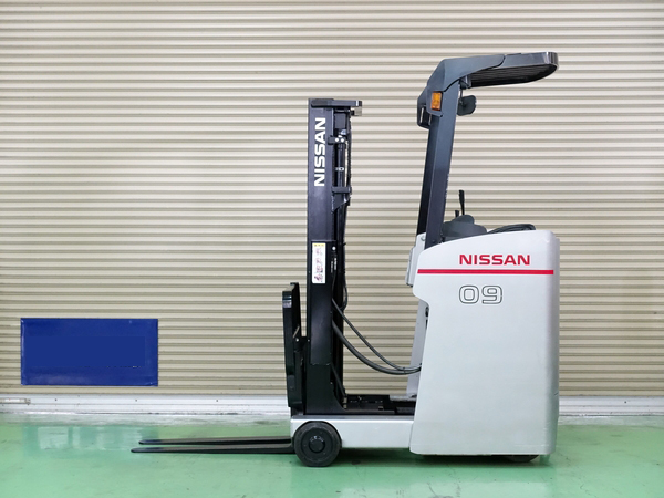 Các loại xe nâng điện đứng lái Nissan