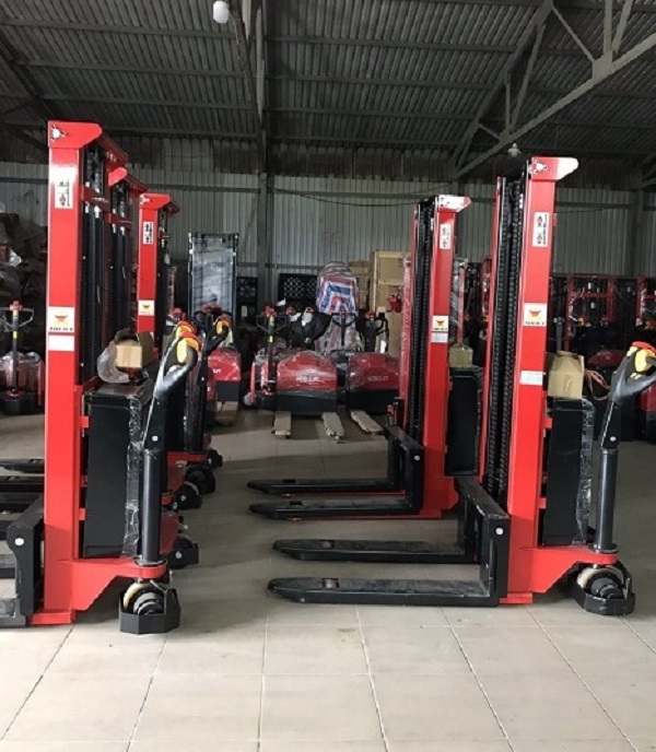 Xe nâng điện đi bộ lái giá rẻ được cung cấp bởi Duy Phát