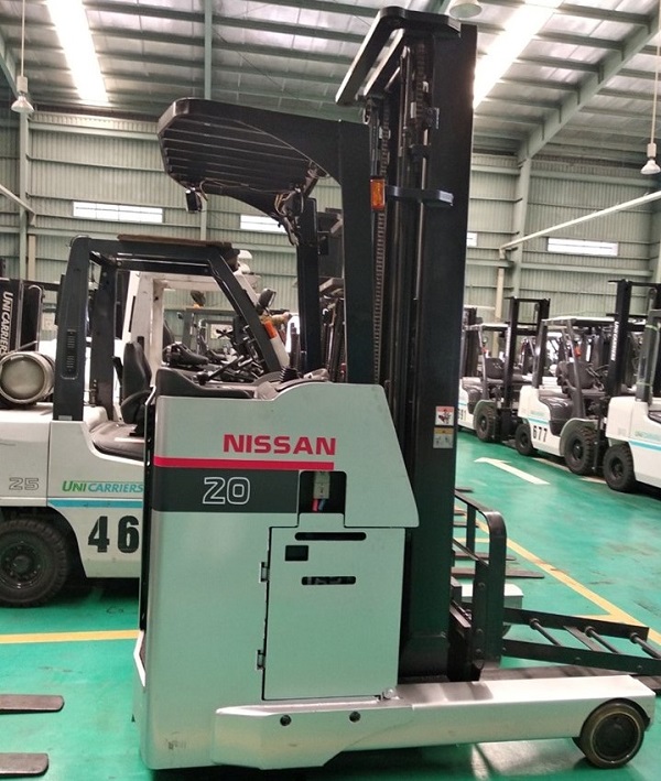 Xe nâng điện Nissan đứng lái bền bỉ, tuổi thọ cao