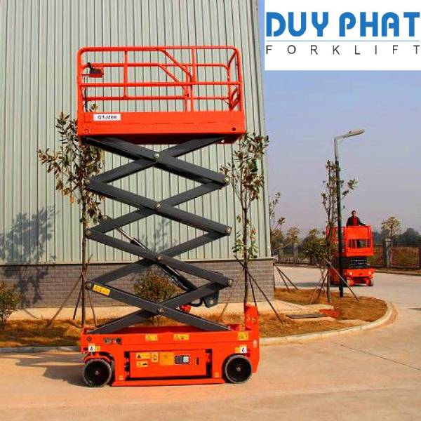 Báo giá xe nâng người làm việc trên cao