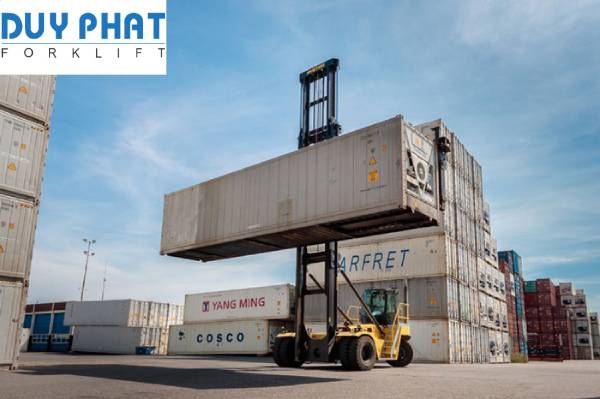 Cấu tạo xe nâng container chi tiết