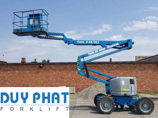 Sử dụng xe nâng người làm việc trên cao góp phần giúp quá trình lao động đạt hiệu quả cao