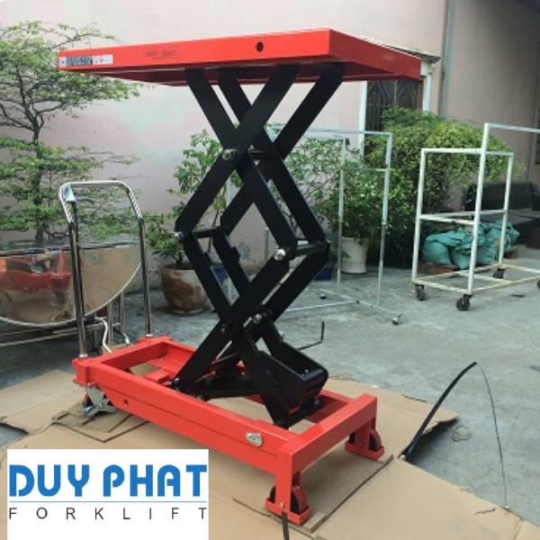 Xe nâng bàn là gì?