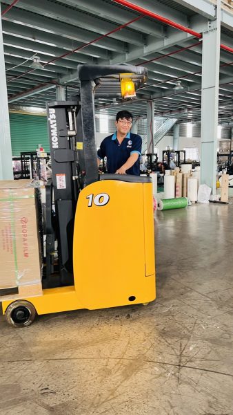 XE NÂNG ĐIỆN ĐỨNG LÁI 1 TẤN FB10RL-15 5 xe-nang-dien-da-qua-su-dung